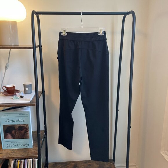 ARITZIA - Babaton, The Group Active Pants - Picture 2 of 3